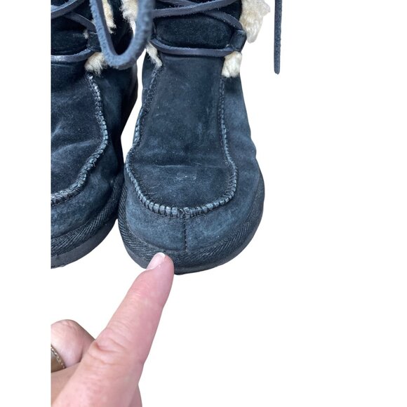 Ugg womans Black leather sheepskin lined Midcalf Winter Boots Sz 6 SKU 9533 - Picture 11 of 16